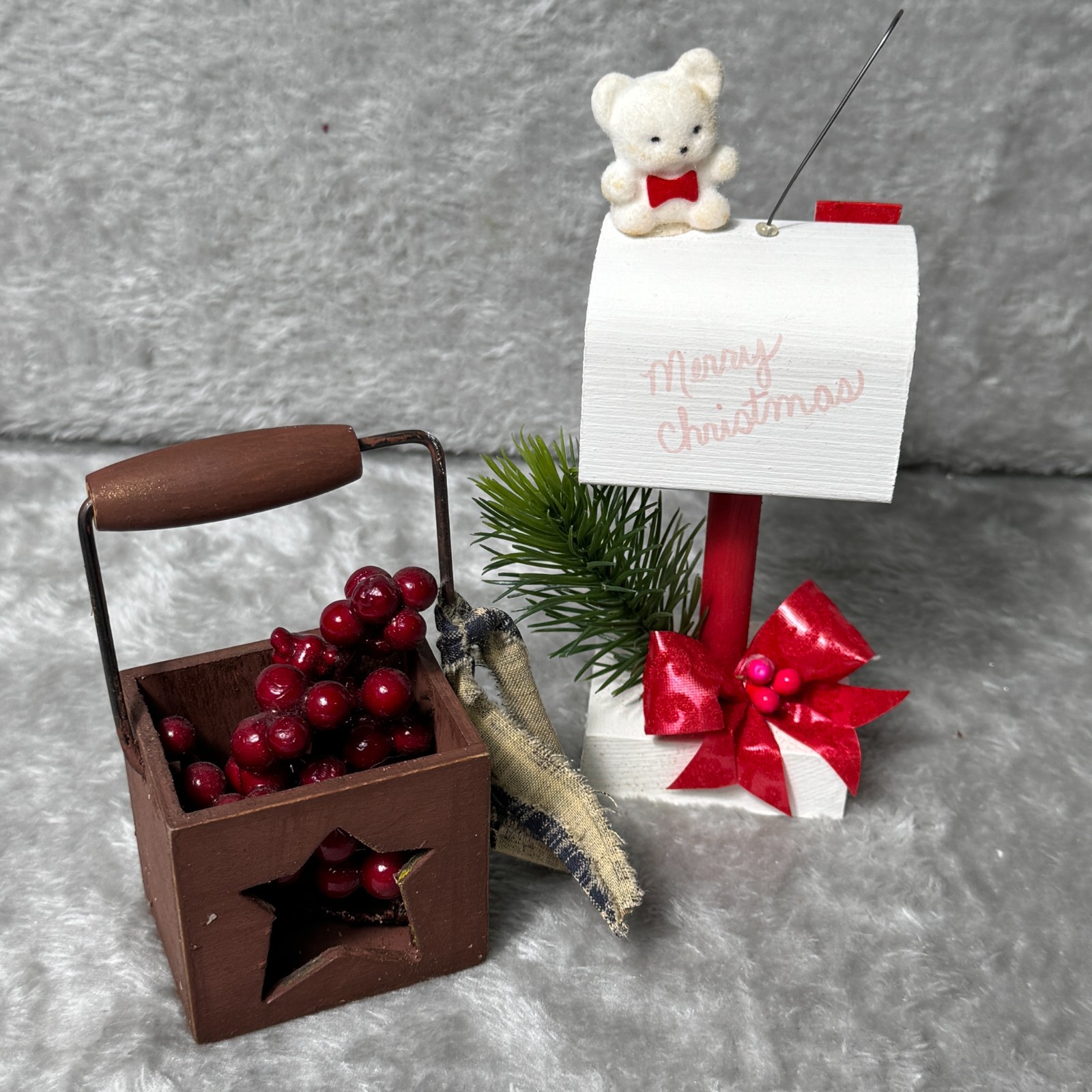 Mini Primitive Wood Star Basket Décor Faux Cranberries Country Farmhouse Rustic